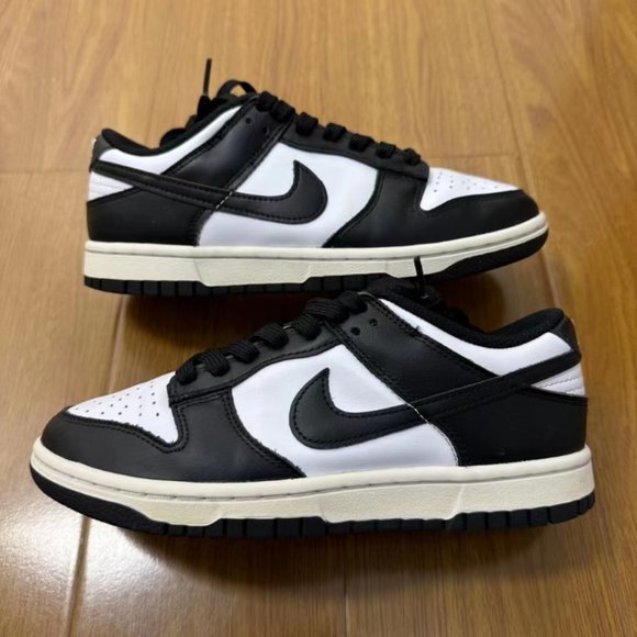 Nike dunk low retro panda